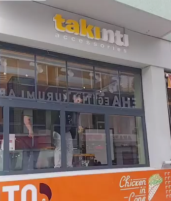 Kadıköy Keskin Cam Takıntı Aksesuar Cam Takma İşlemi